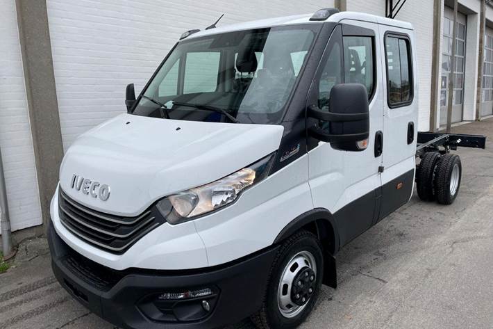Hvid Iveco Daily fra 2022