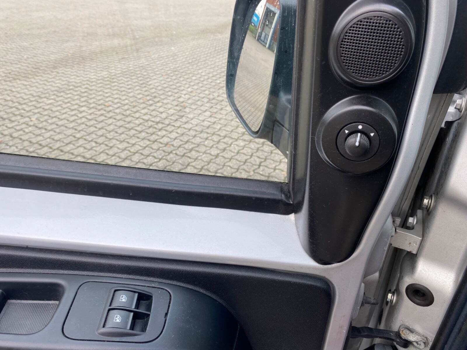 Grå Fiat Qubo fra 2015