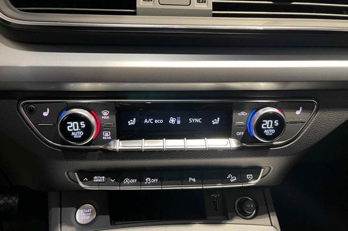 Sort Audi Q5 fra 2023