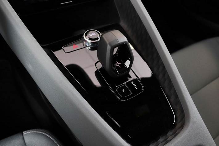 Orange Polestar 2 fra 2022