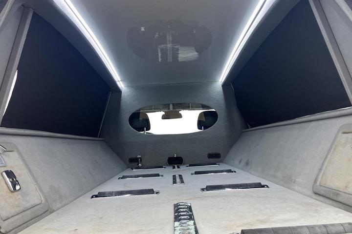Sort Mercedes C180 fra 2013