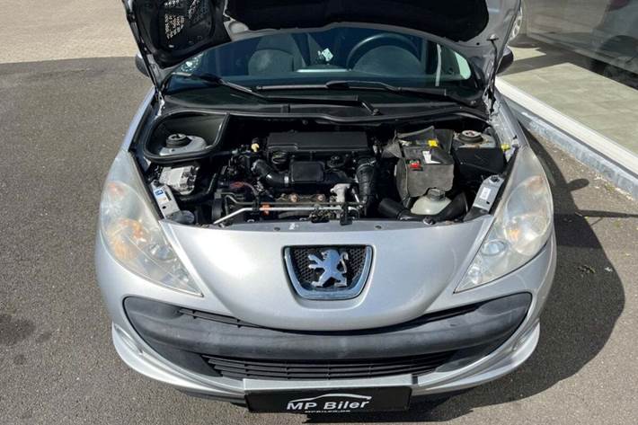 Grå Peugeot 206+ fra 2010