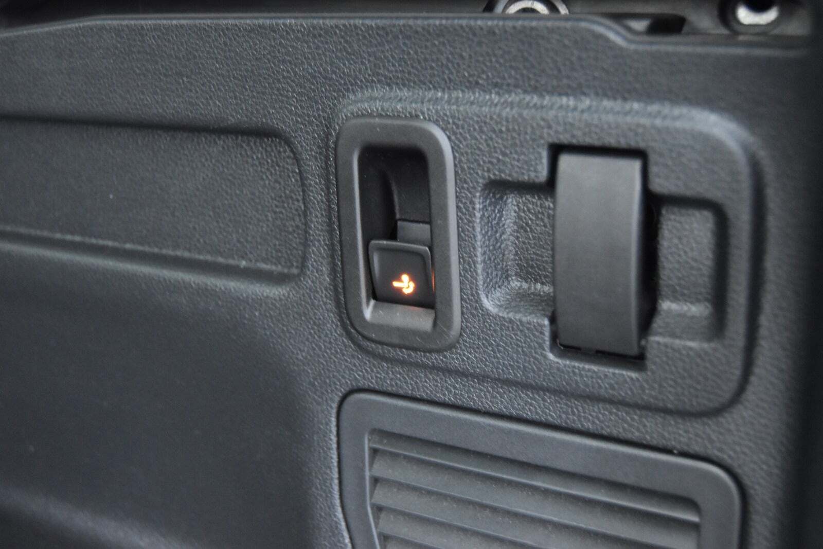 Hvid VW Touran fra 2017