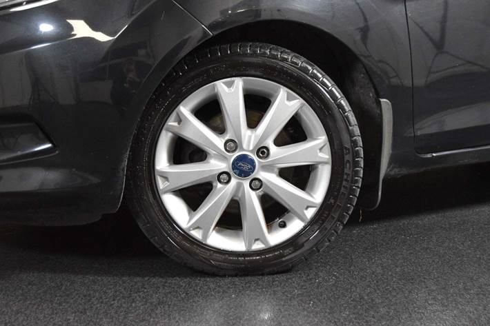 Sort Ford Fiesta fra 2010