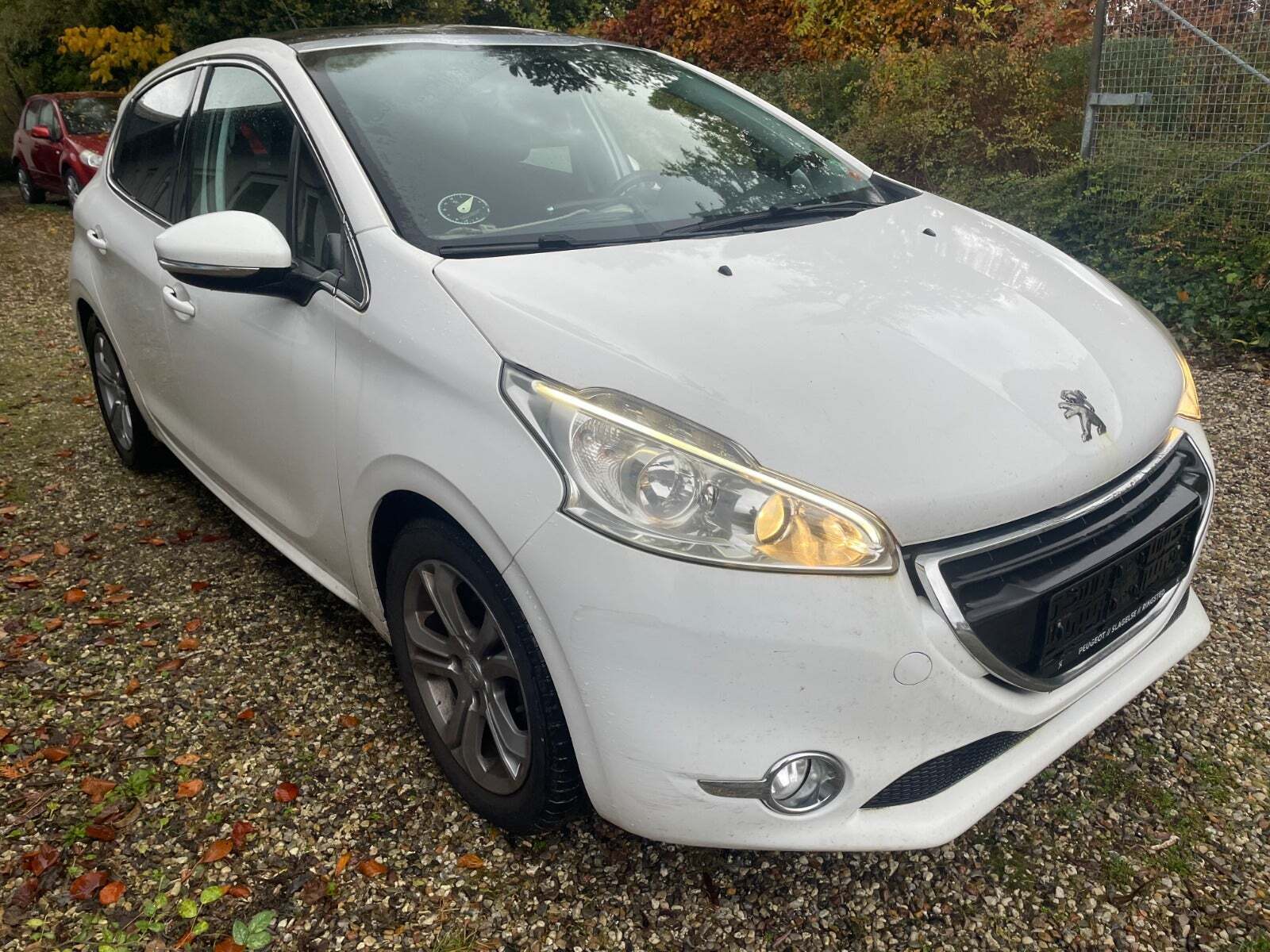 undefined Peugeot 208 fra 2015