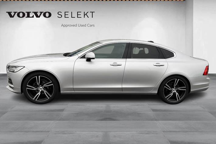 Grå Volvo S90 fra 2018