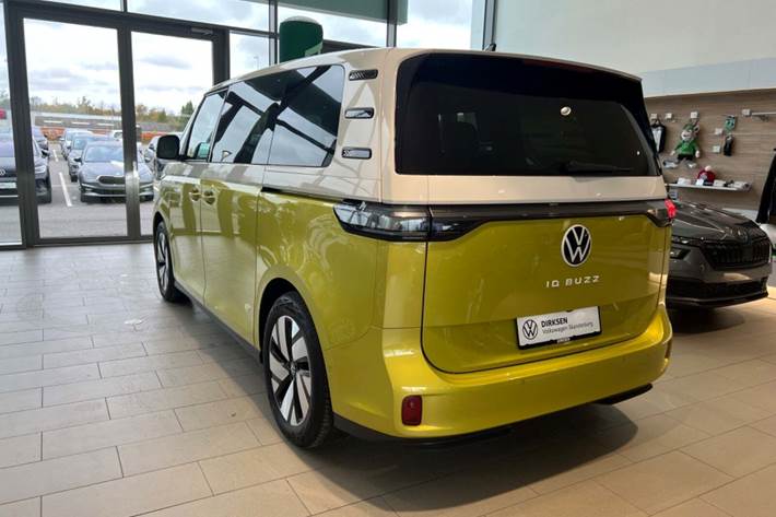 Hvid VW ID.Buzz fra 2023