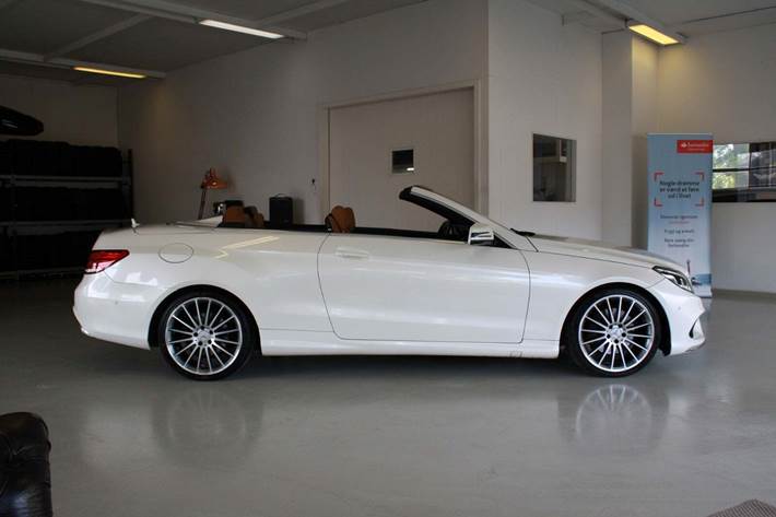 Hvid Mercedes E200 fra 2014