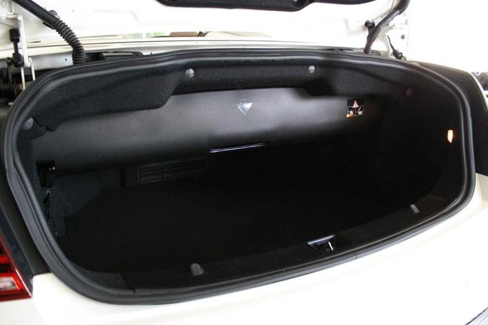 Hvid Mercedes E200 fra 2014