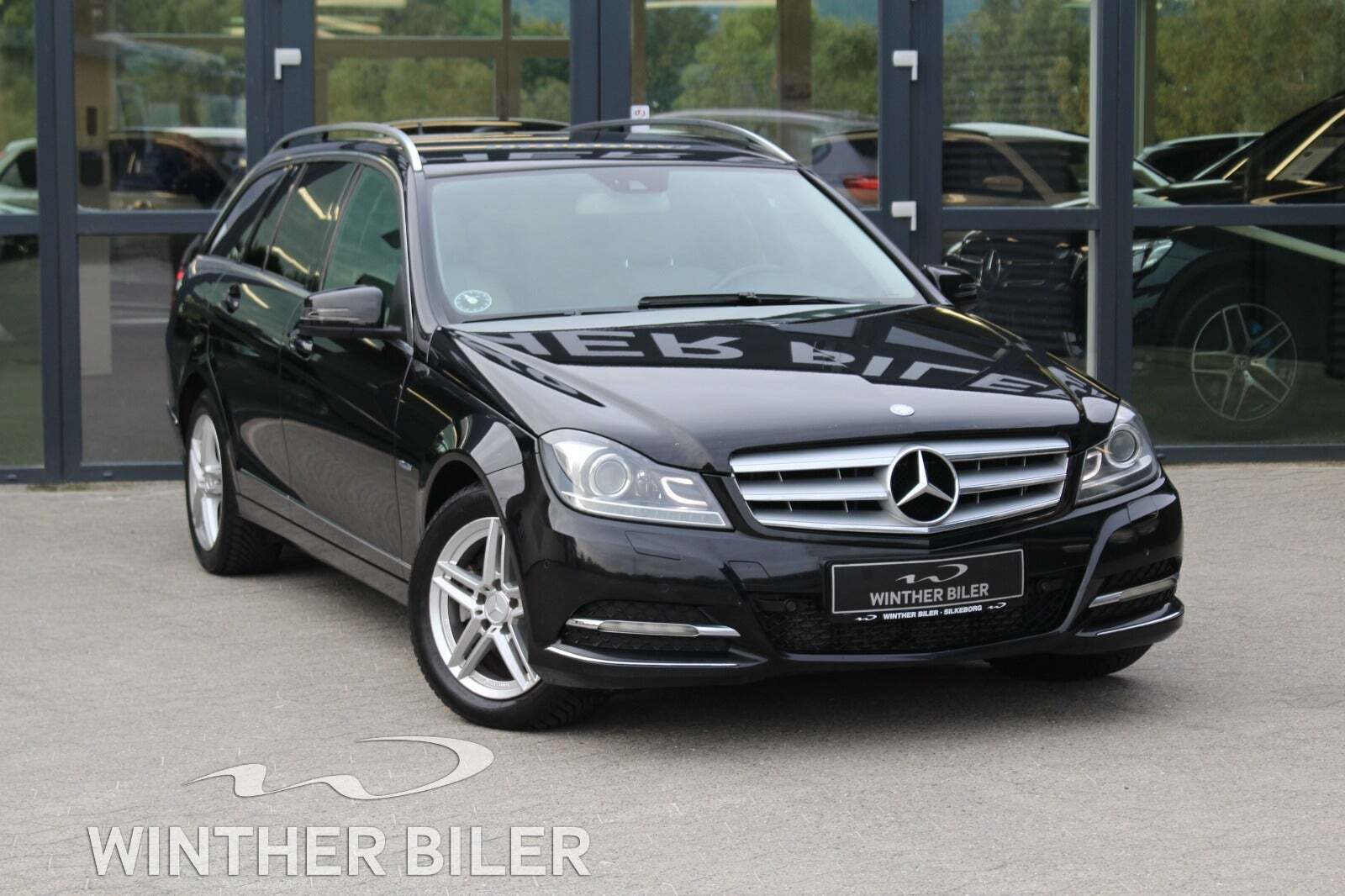 Sort Mercedes C220 fra 2011