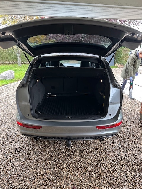 Sølv Audi Q5 fra 2010