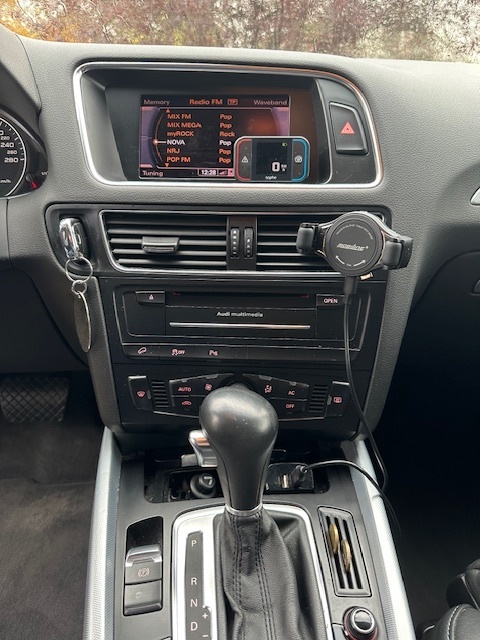 Sølv Audi Q5 fra 2010