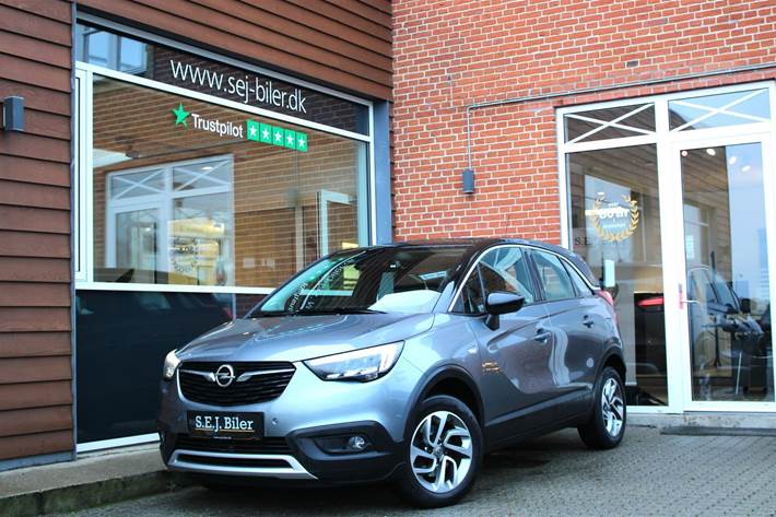 Grå Opel Crossland X fra 2017