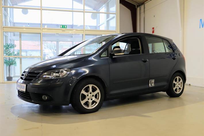Blå VW Golf Plus fra 2009