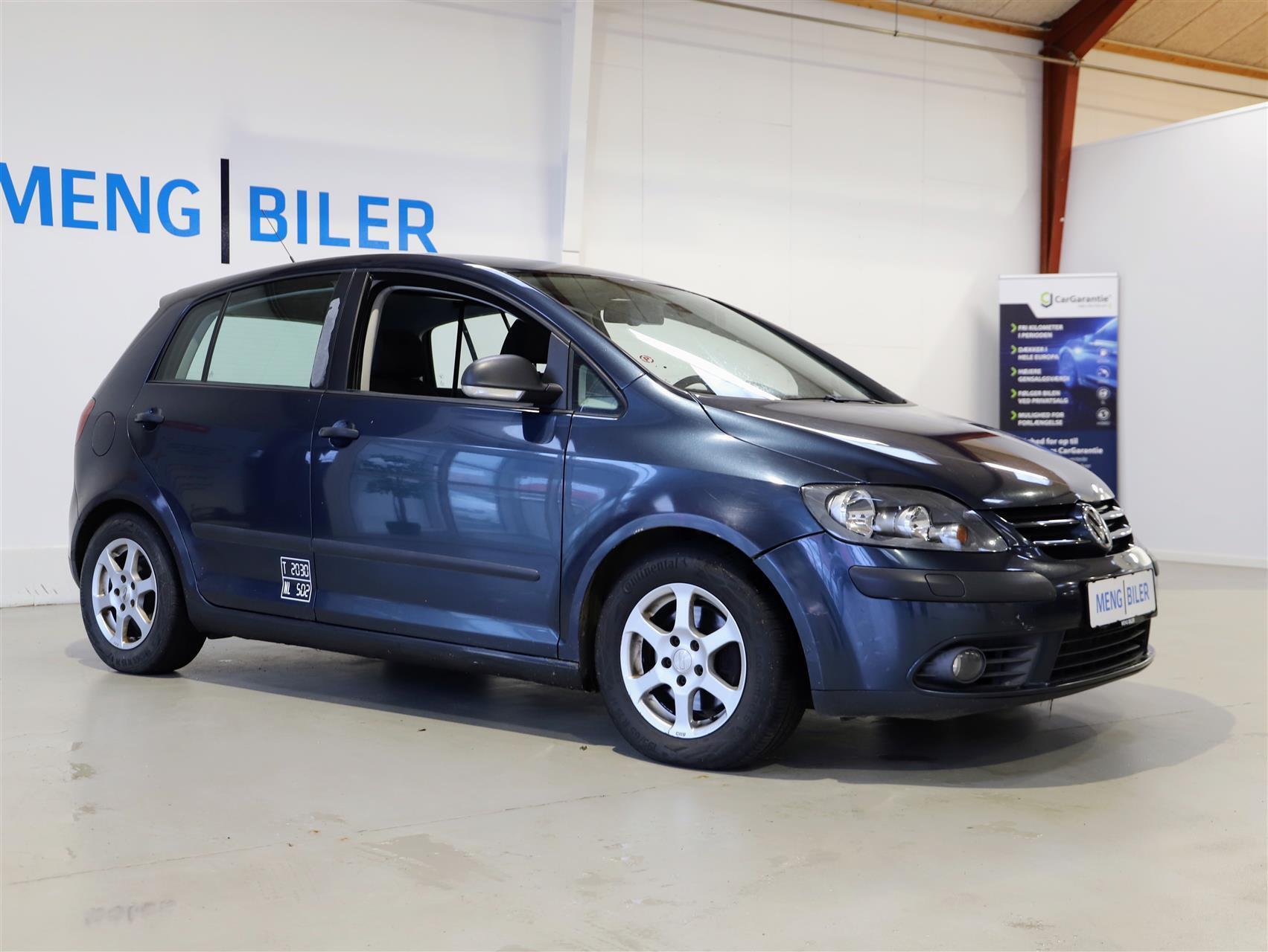 Blå VW Golf Plus fra 2009