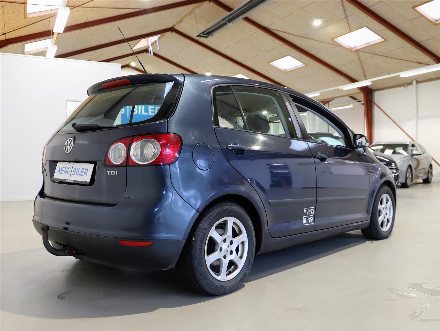 Blå VW Golf Plus fra 2009