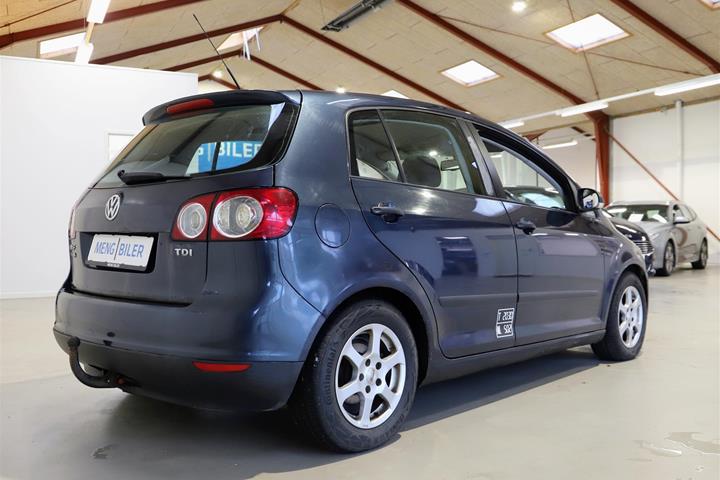 Blå VW Golf Plus fra 2009