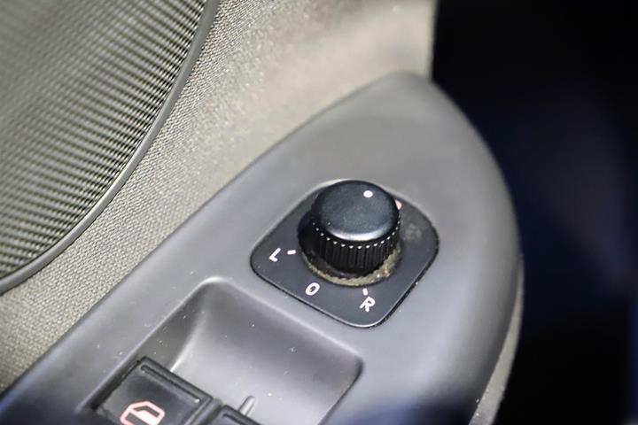 Blå VW Golf Plus fra 2009