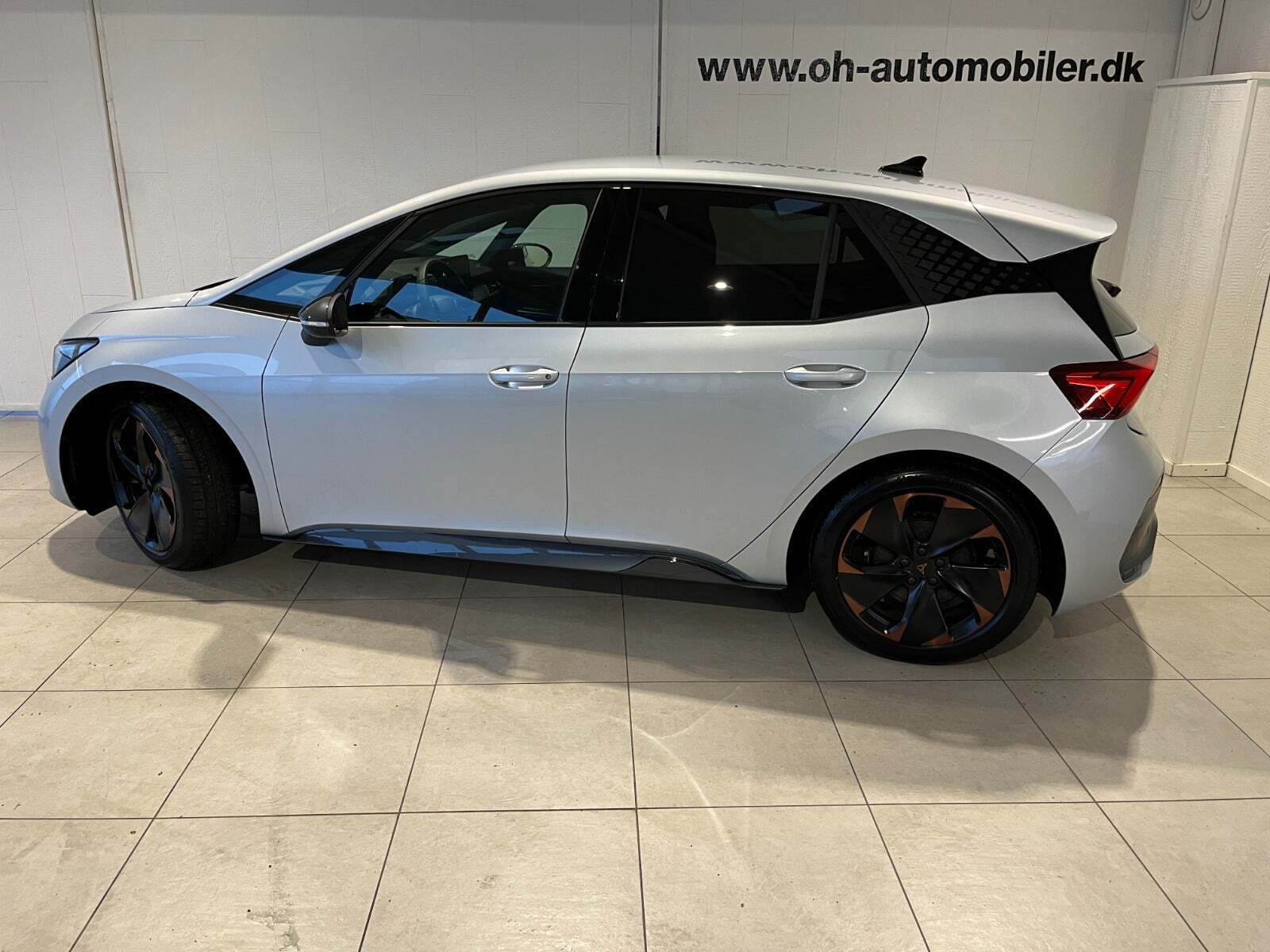 Grå Cupra Born fra 2022
