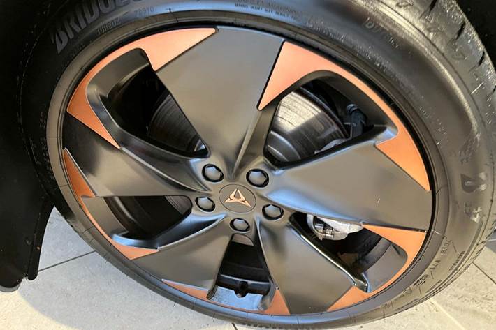 Grå Cupra Born fra 2022