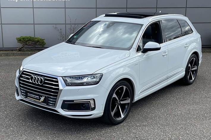 Hvid Audi Q7 fra 2016