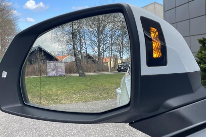 Hvid Audi Q7 fra 2016