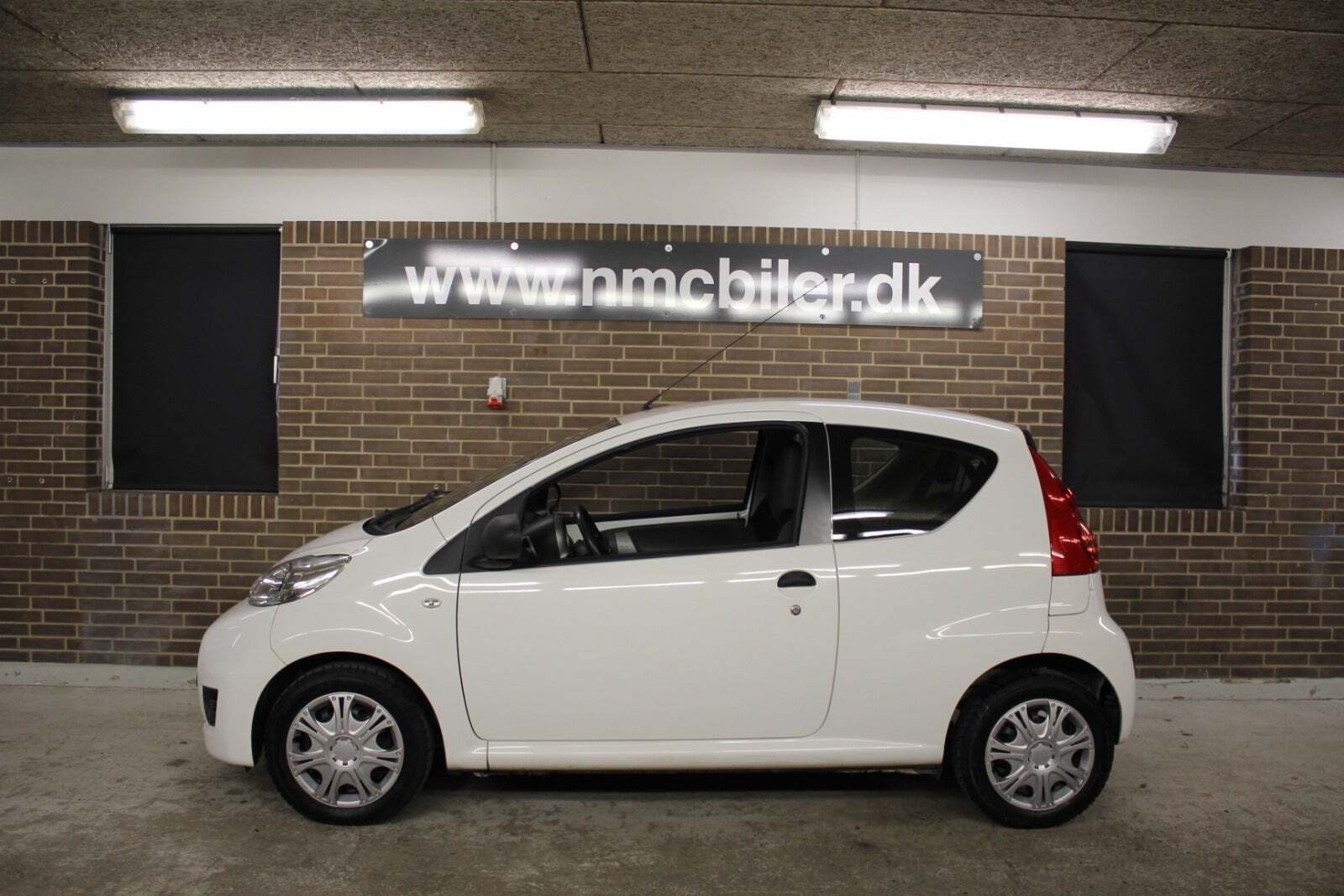 Hvid Peugeot 107 fra 2011