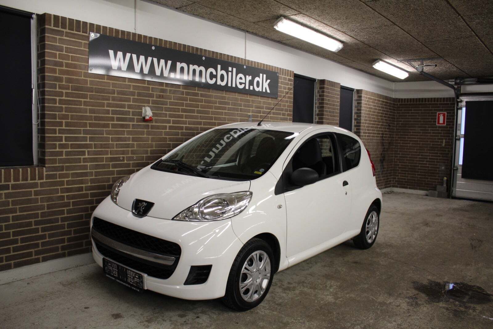 Hvid Peugeot 107 fra 2011