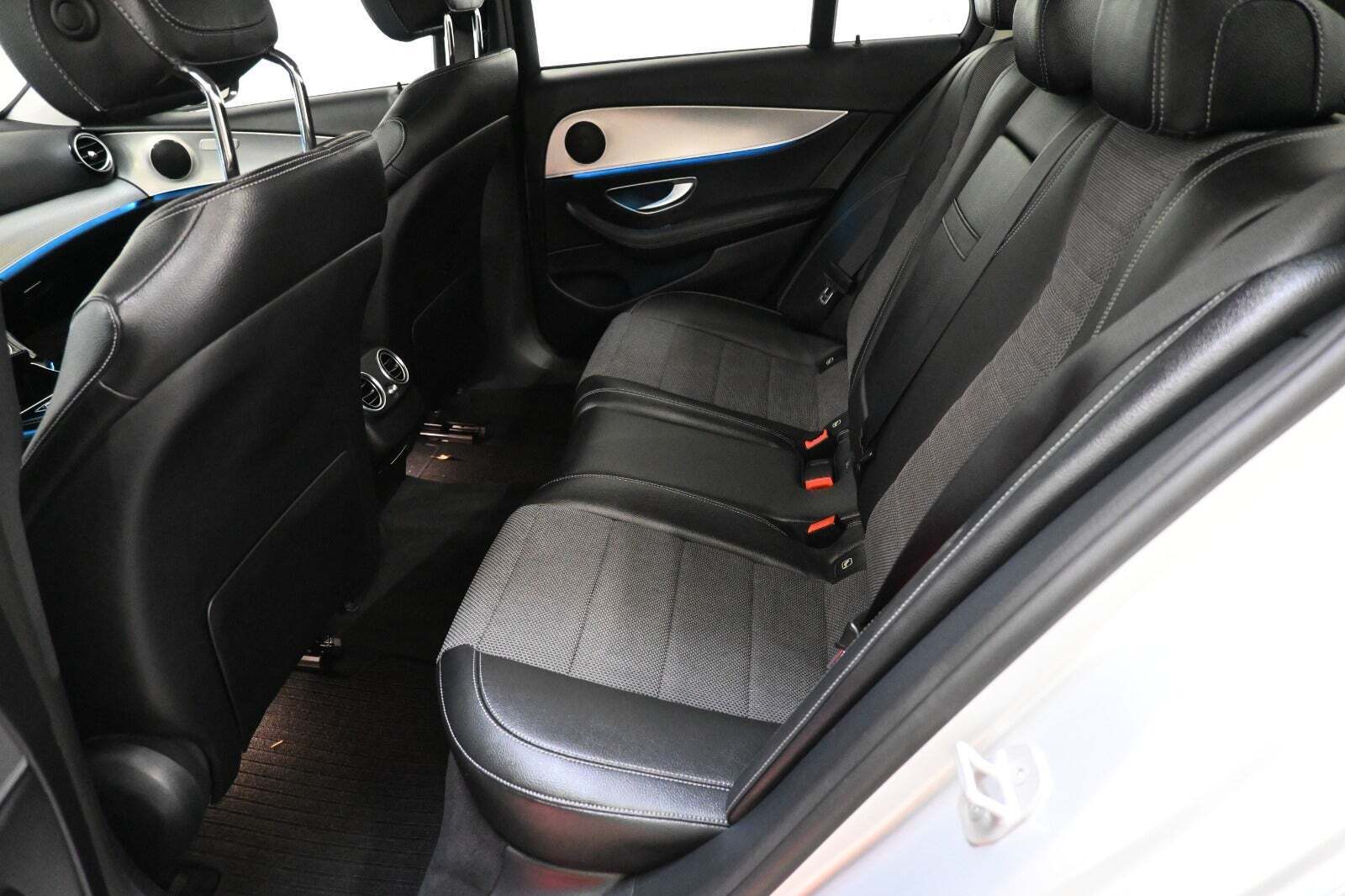 Mercedes E200