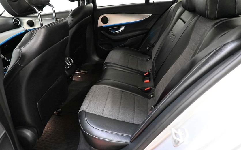 Mercedes E200