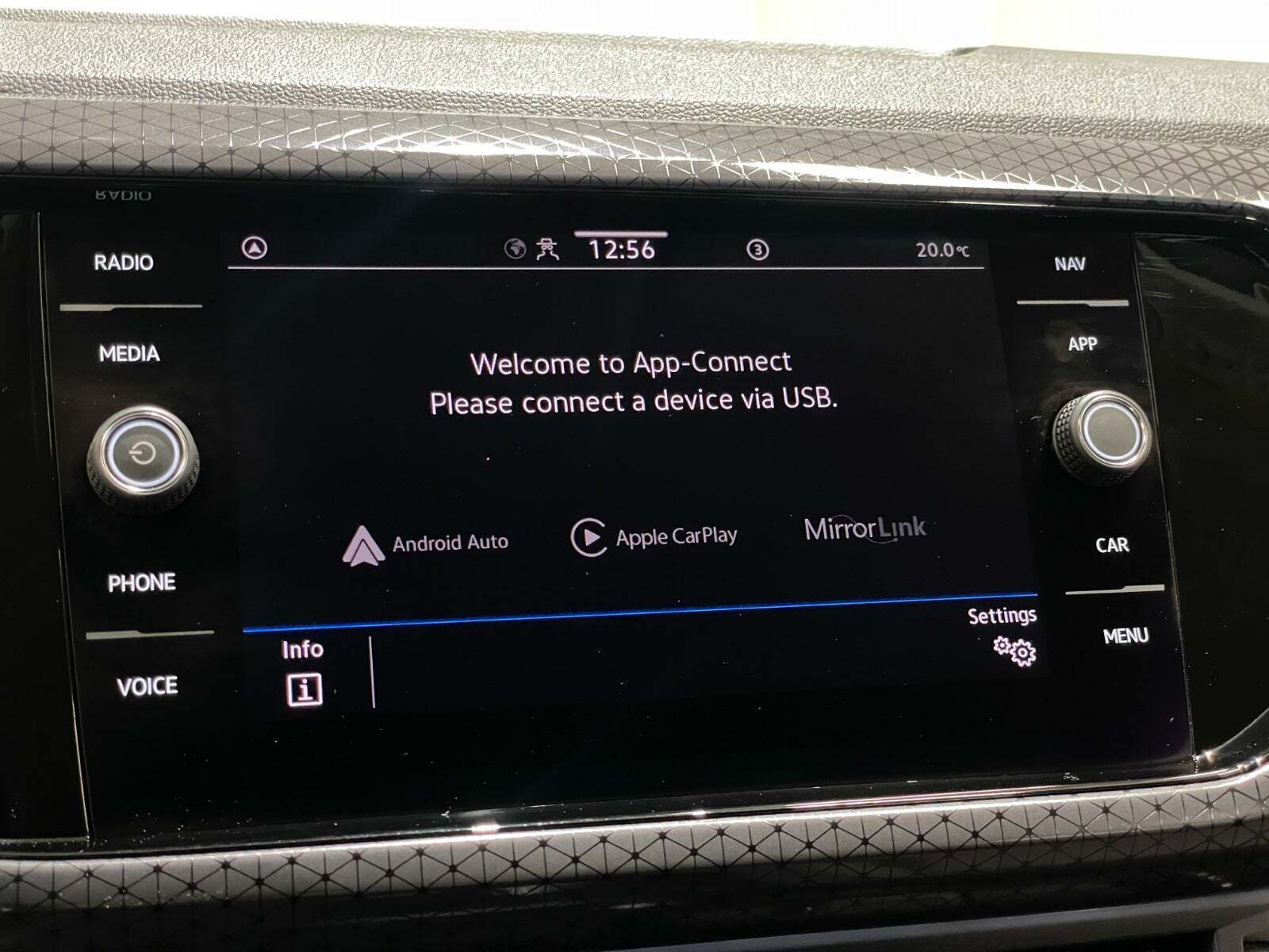 Sort VW T-Cross fra 2023