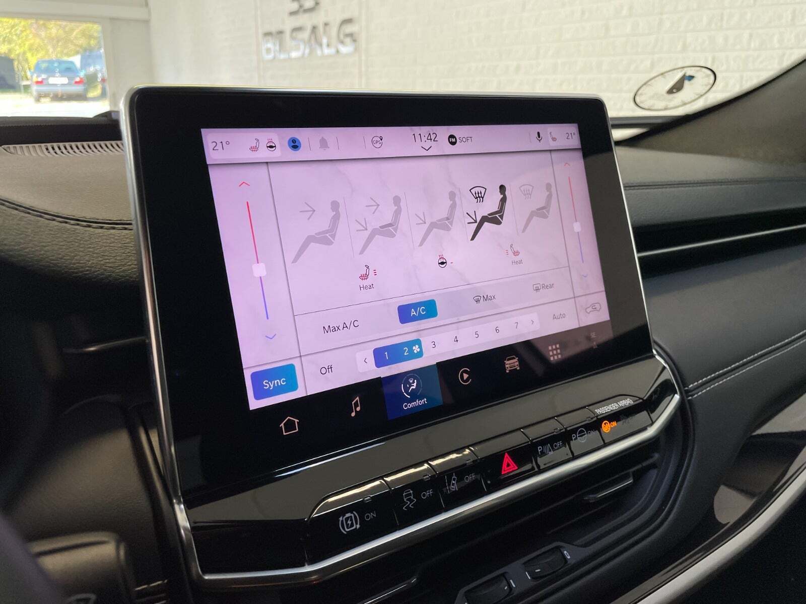 Hvid Jeep Compass fra 2021