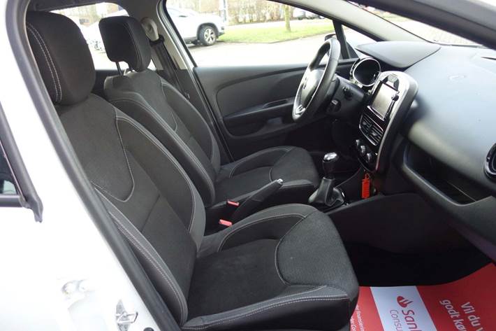 Hvid Renault Clio IV fra 2016