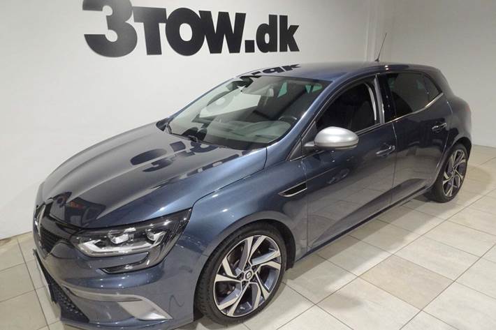 Grå Renault Megane IV fra 2017