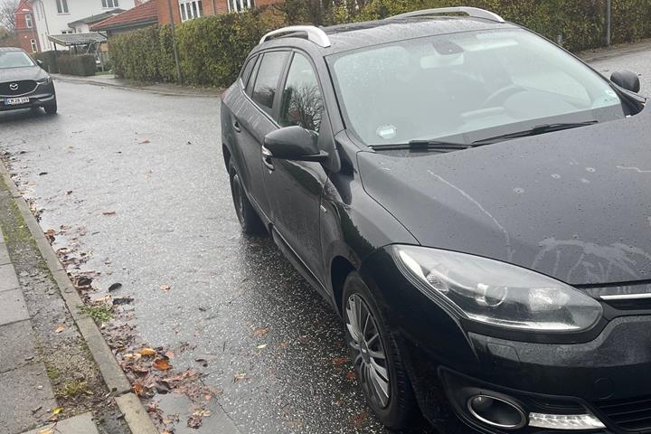Sort Renault Mégane fra 2016