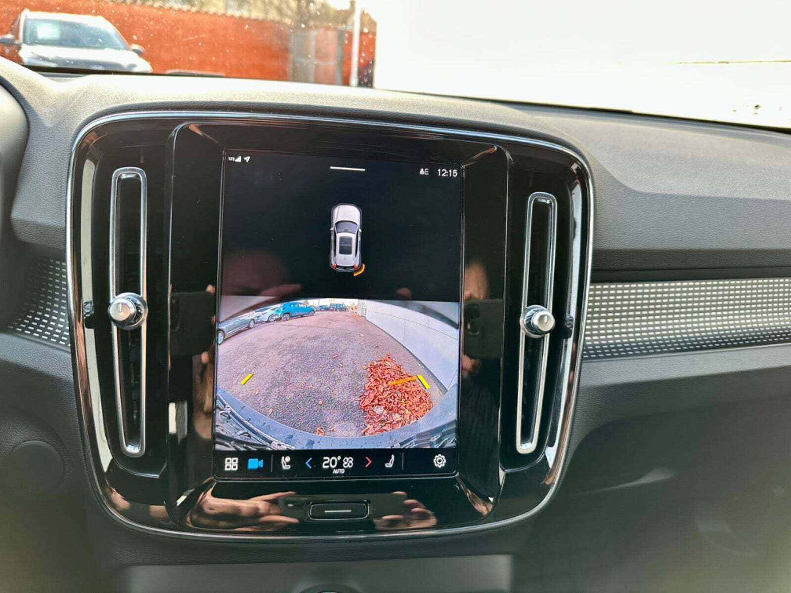 Sort Volvo XC40 fra 2022