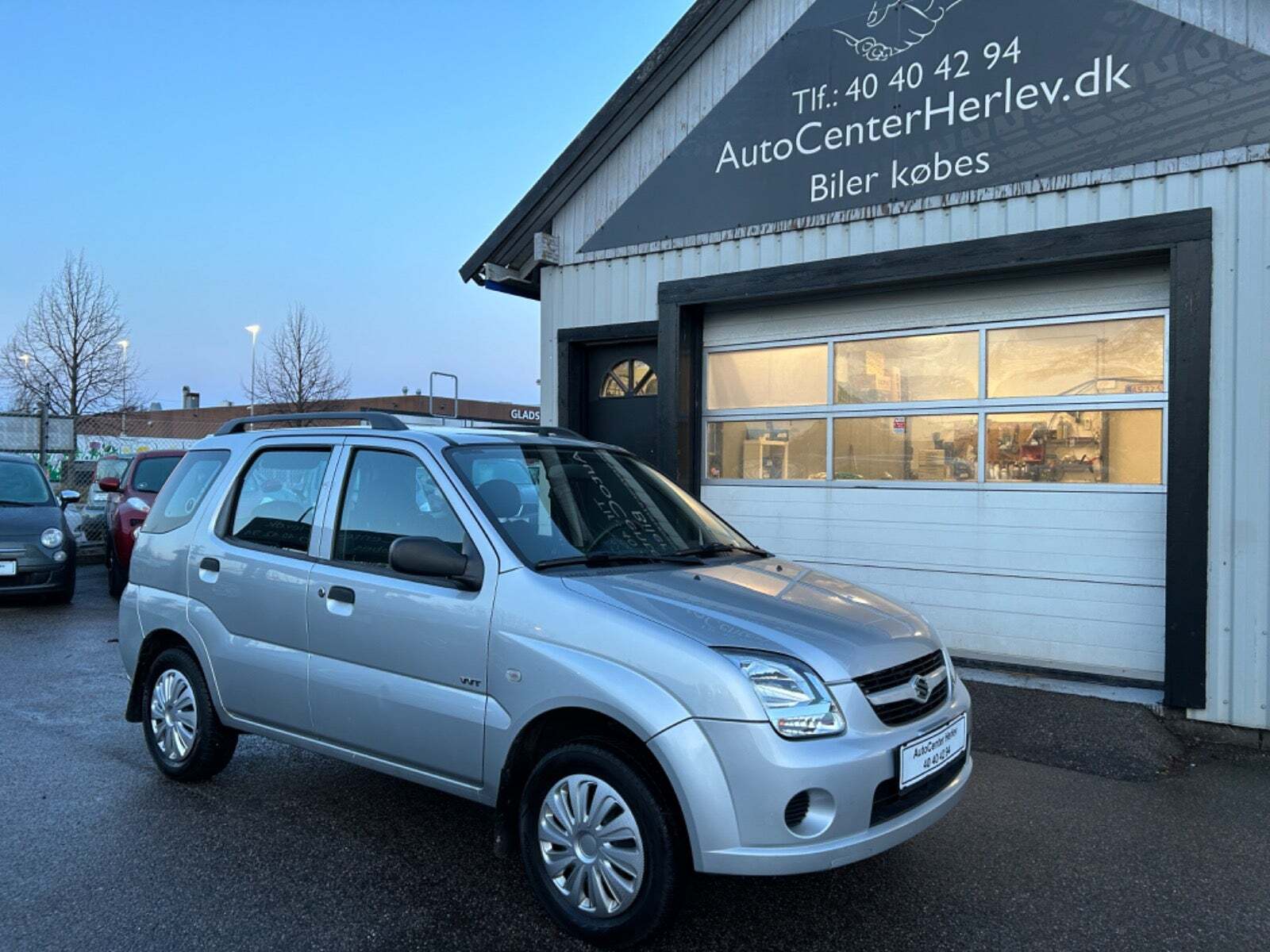 Grå Suzuki Ignis fra 2005