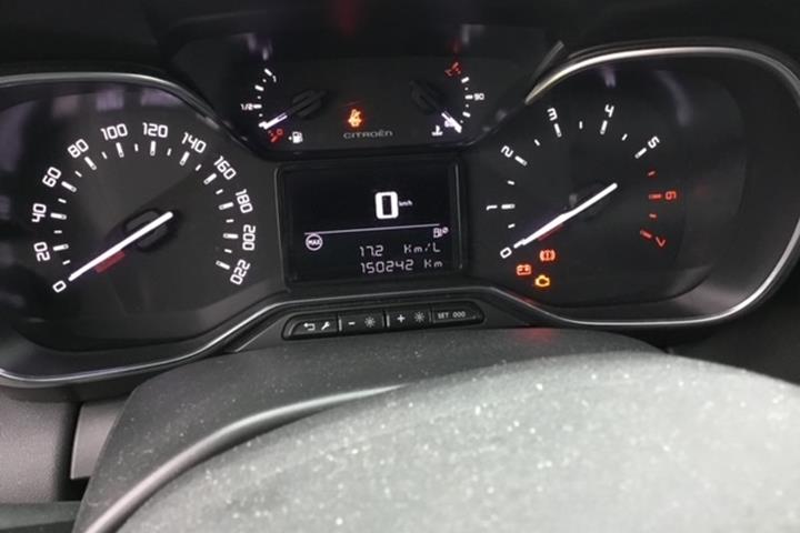 Orange Citroën C3 Aircross fra 2018