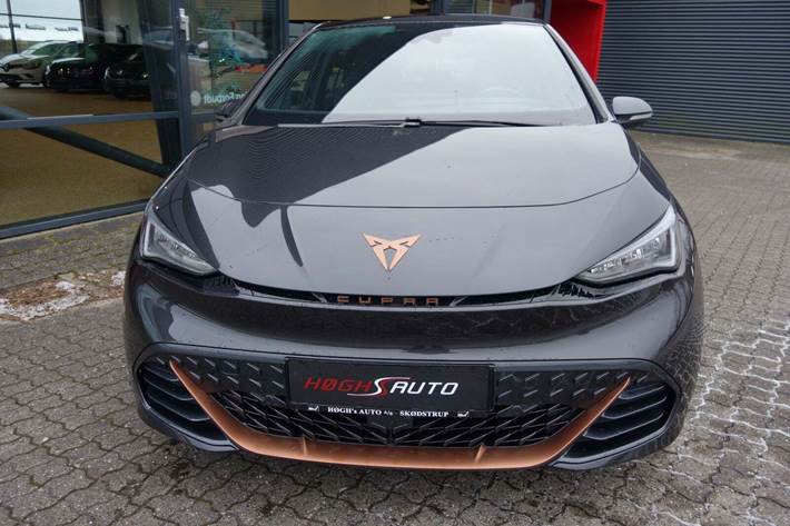 Grå Cupra Born fra 2023