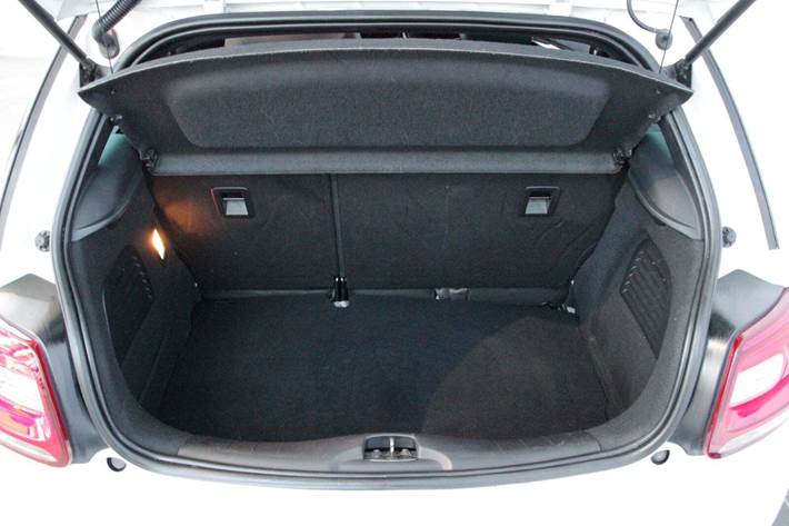 Hvid DS DS 3 fra 2015