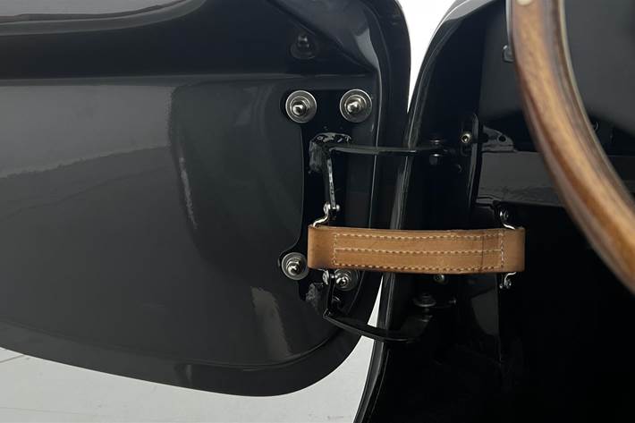 Sort AC Cobra fra 2012