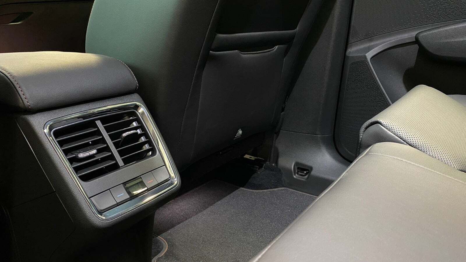 Sort Skoda Enyaq fra 2023