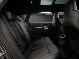 Audi Q8 e-tron 55 S-line quattro