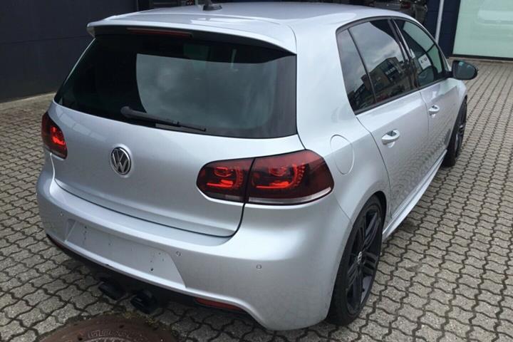 Sølv VW Golf VI fra 2010