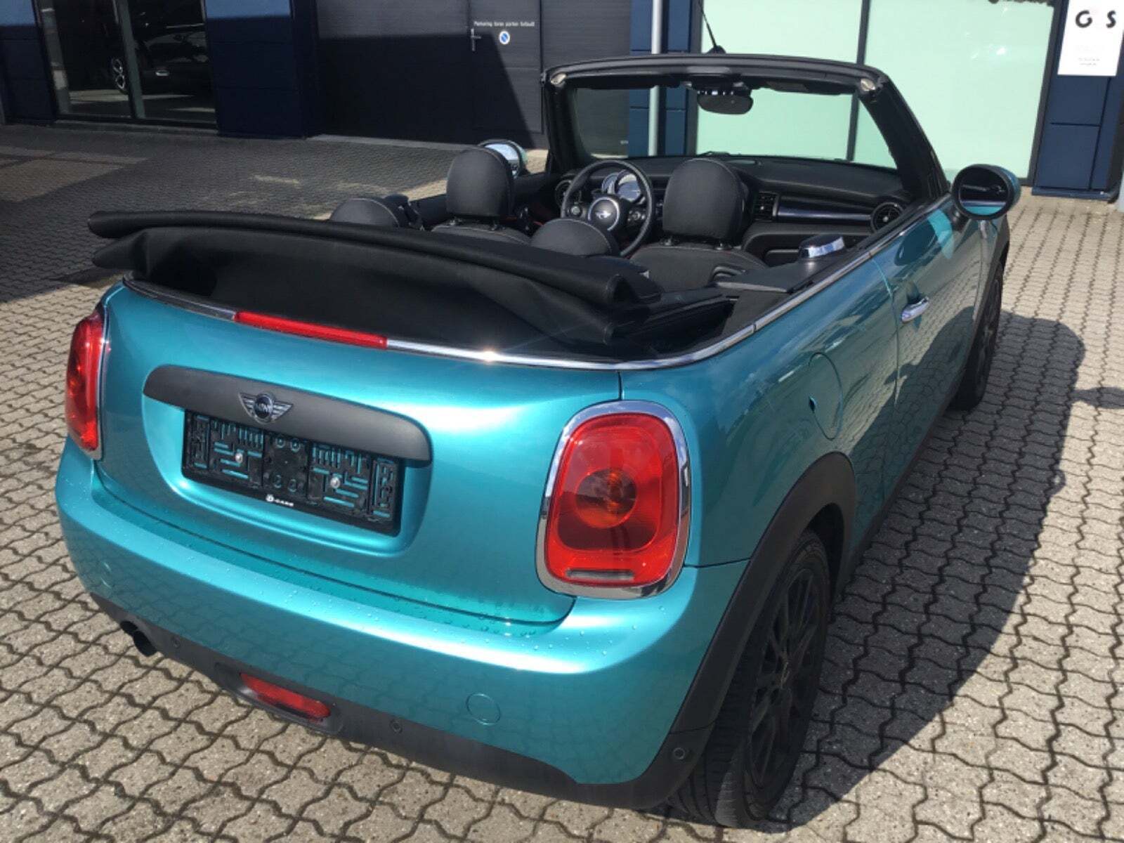 Turquoise Mini Cooper fra 2017