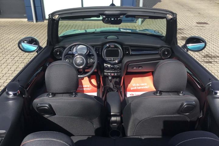 Turquoise Mini Cooper fra 2017