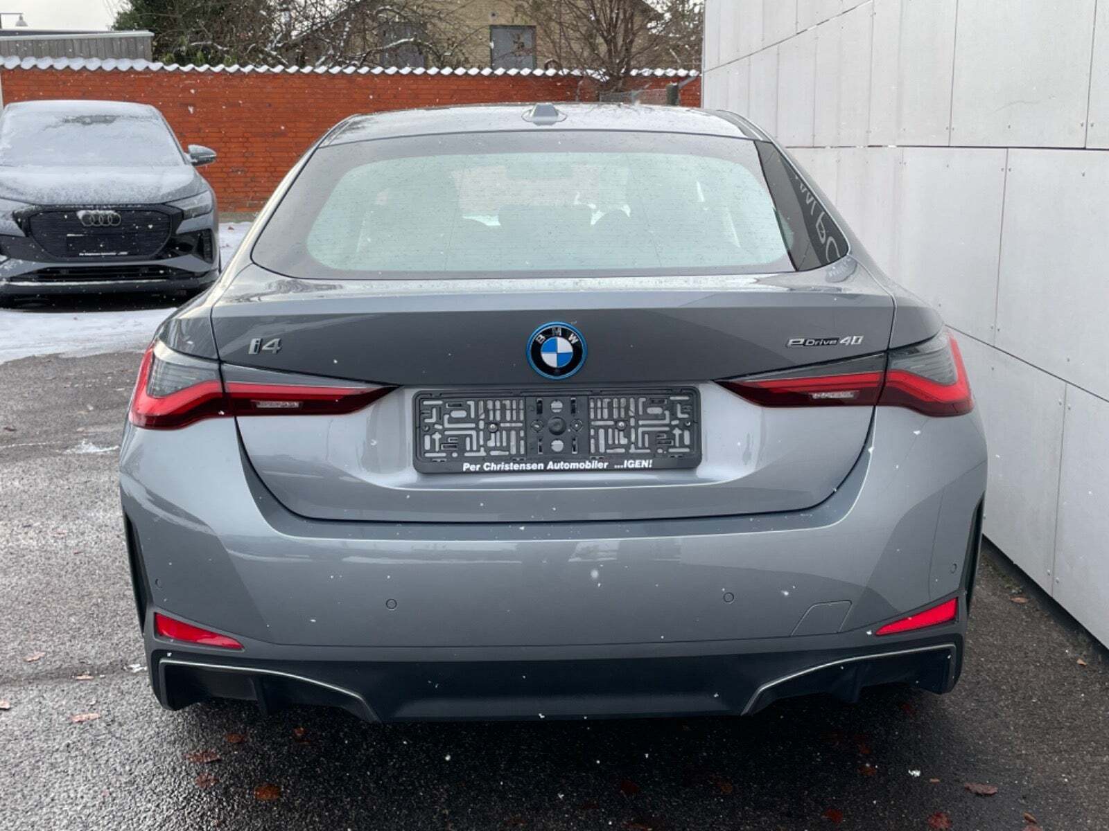 Grå BMW i4 fra 2022