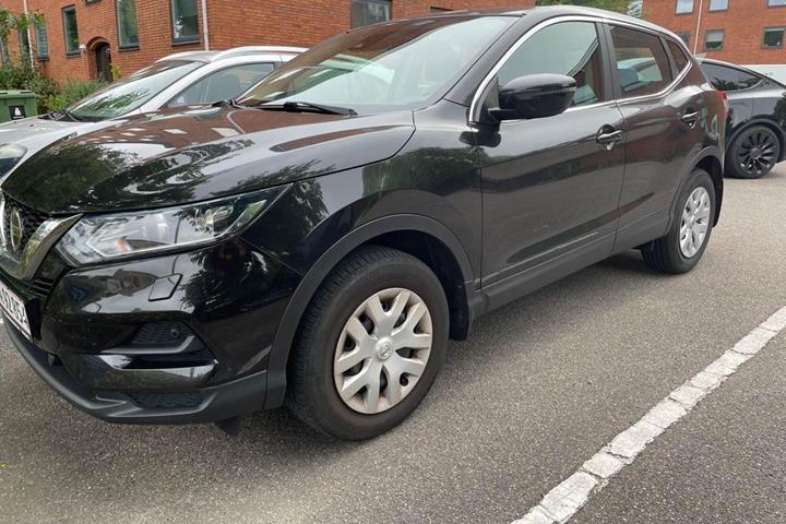 Sort Nissan Qashqai fra 2018