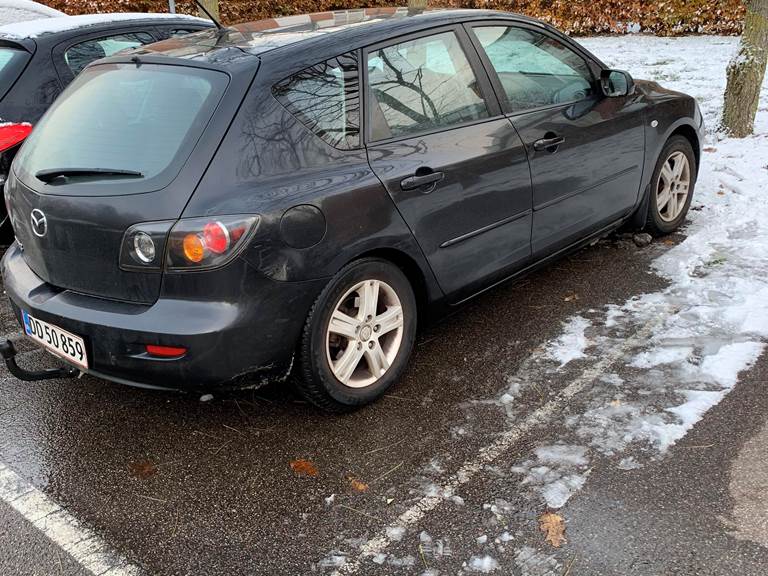 Mazda 3 1,6 HATCHBACK