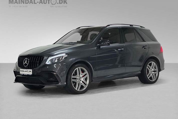 Rød Mercedes GLE63 fra 2016